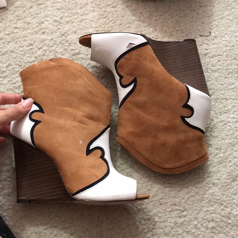 Beau + Ashe open toed wedges (cowboy like)